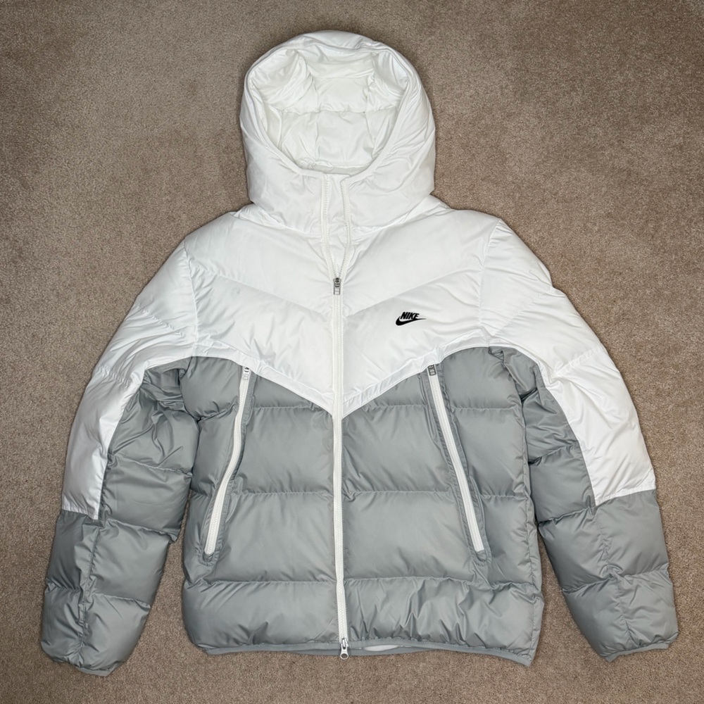 Nike Men’s White Storm-FIT Puffer Jacket